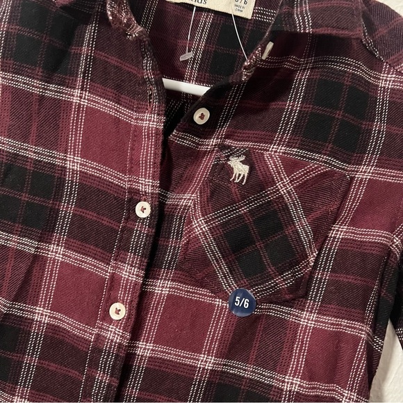 Abercrombie Kids Girls Size 5/6 NWOT Button Down Shirt Flannel Soft Casual - Picture 2 of 6